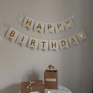 Атрибутика к празднику - Шары и праздники